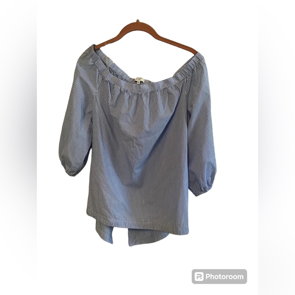 Crown & Ivy blouse